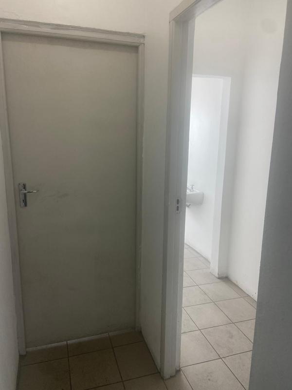 To Let commercial Property for Rent in Deal Party Eastern Cape